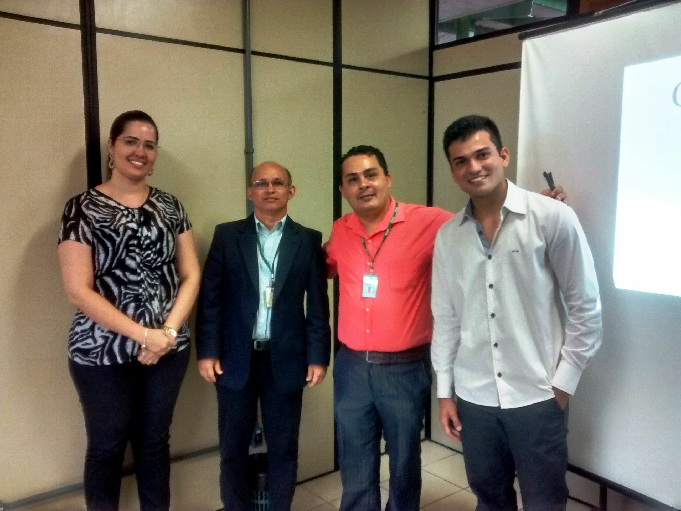 Da esquerda para a direita: professora Priscila Gouveia, professor Sávio Matos, professor Johnson Moura, e Adriano Marques